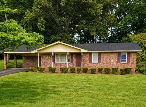 2749 Hutch Dr, Decatur, GA 30034