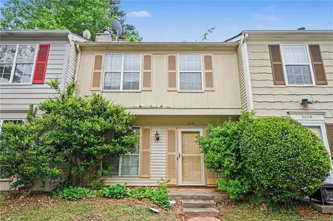 5670 Wells Cir, Stone Mountain, GA 30087