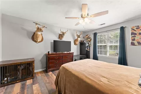 Bedroom - 7501 Lula Rd, Lula, GA 30554 photo 4 of 4