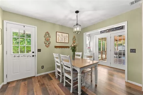 Dining - 7501 Lula Rd, Lula, GA 30554 photo 1 of 1