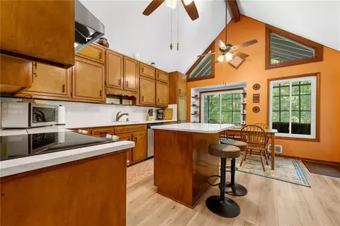 Kitchen - 2974 Caldwell Cir, Suwanee, GA 30024 photo 4 of 5
