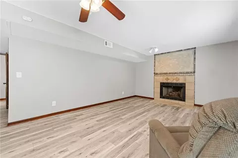 Living - 2974 Caldwell Cir, Suwanee, GA 30024 photo 4 of 6