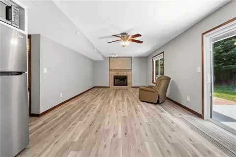 Living - 2974 Caldwell Cir, Suwanee, GA 30024 photo 5 of 6