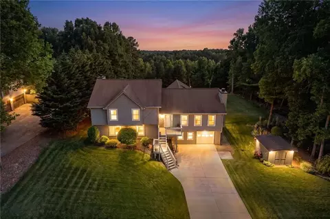 Exterior - 2974 Caldwell Cir, Suwanee, GA 30024 photo 9 of 10