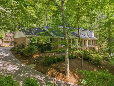 7085 Riverside Dr, Atlanta, GA 30328