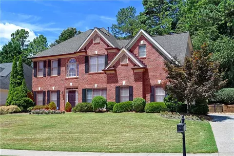 1025 Fairview Club Cir, Dacula, GA 30019