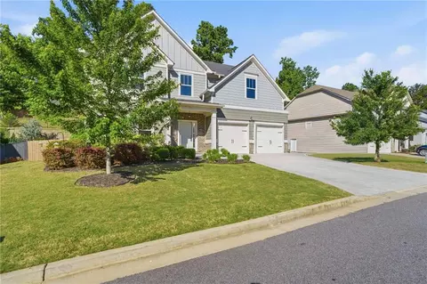 6135 Banyan Trl, Cumming, GA 30028