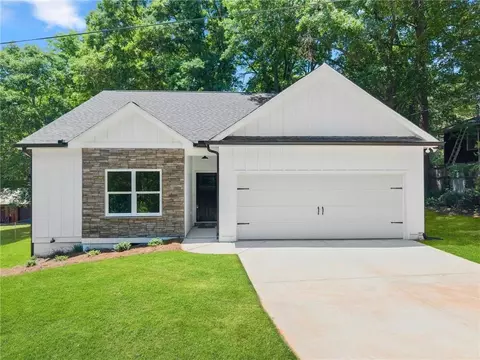 43 Anderson St, Jefferson, GA 30549