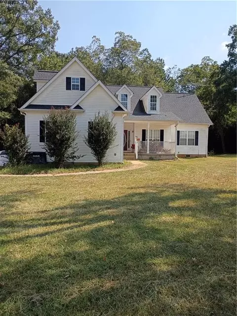 904 Kilgore Rd, Griffin, GA 30223