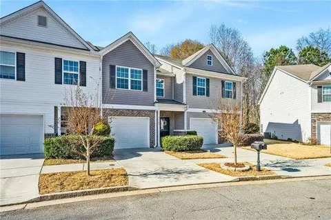 4765 Beacon Ridge Ln, Flowery Branch, GA 30542