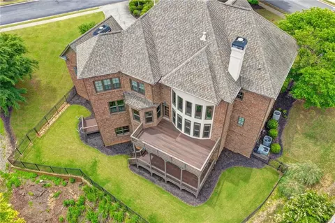 Exterior - 3487 Binghurst Rd, Suwanee, GA 30024 photo 7 of 8