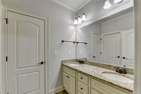 Bath - 3487 Binghurst Rd, Suwanee, GA 30024 photo 4 of 12