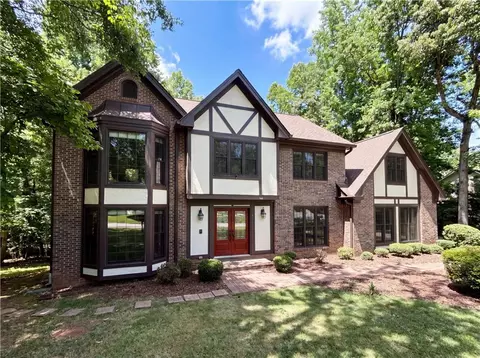 2360 Kimbrough Ct, Atlanta, GA 30350