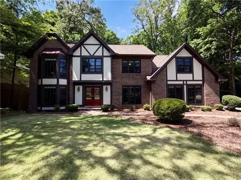 2360 Kimbrough Ct, Atlanta, GA 30350