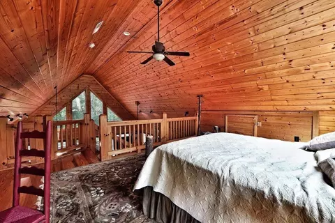 Bedroom - 85 Hunter Dr, Talking Rock, GA 30175 photo 2 of 8