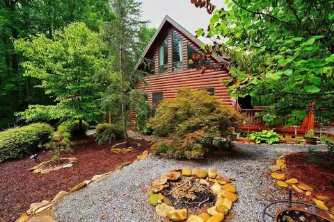 Exterior - 85 Hunter Dr, Talking Rock, GA 30175 photo 4 of 20