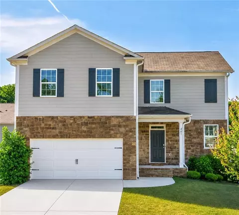401 Hughes Ln, Pendergrass, GA 30567