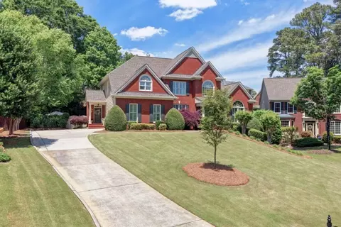 1345 Chattahoochee Run Dr, Suwanee, GA 30024