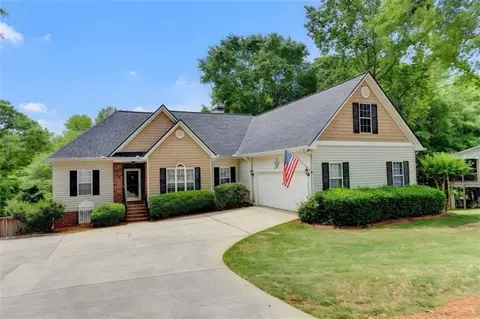 4738 Thunder River Dr, Gainesville, GA 30506