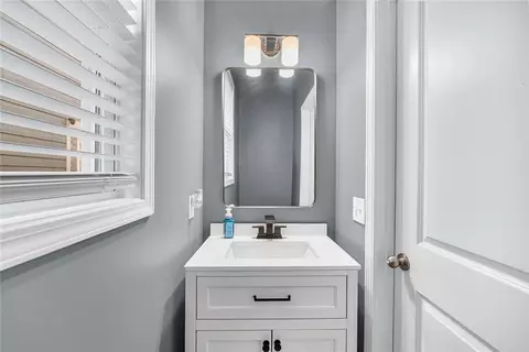 Bath - 2091 Westside Dr, Austell, GA 30106 photo 1 of 5