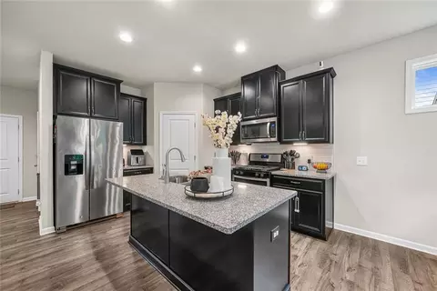 Kitchen - 2091 Westside Dr, Austell, GA 30106 photo 2 of 3