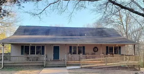1990 Hewell Rd NW, Dewy Rose, GA 30634