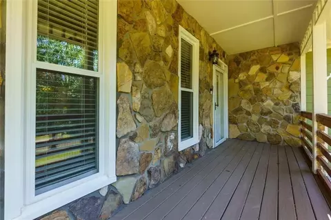 Exterior - 180 Hayes Cir, Rex, GA 30273 photo 10 of 17