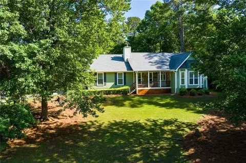 Exterior - 180 Hayes Cir, Rex, GA 30273 photo 6 of 17