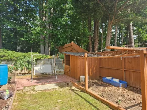 Exterior - 2608 Davenham Ln, Duluth, GA 30096 photo 6 of 10