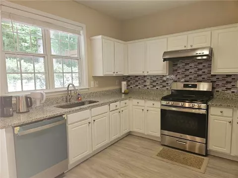 Kitchen - 2608 Davenham Ln, Duluth, GA 30096 photo 1 of 2