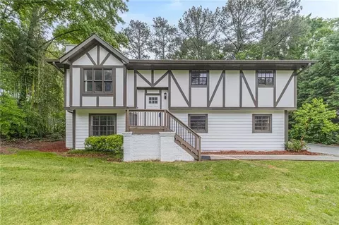 4576 Canda Dr NW, Lilburn, GA 30047