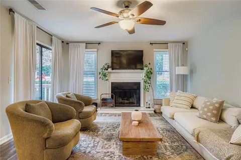 2501 Vineyard Way SE, Smyrna, GA 30082