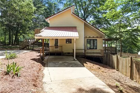 389 Peachtree Rd, Jefferson, GA 30549