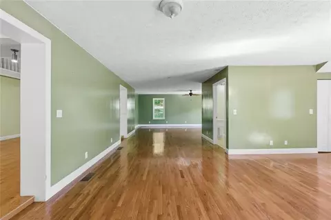 Living - 3695 Ledan Rd, Gainesville, GA 30506 photo 4 of 8
