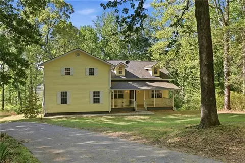Exterior - 3695 Ledan Rd, Gainesville, GA 30506 photo 1 of 15