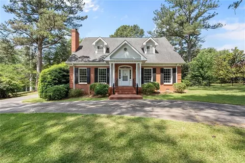 105 Ole Hickory Trl, Carrollton, GA 30117