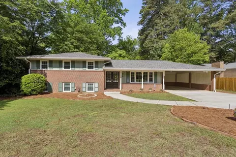 688 Huntington Pl SE, Marietta, GA 30067