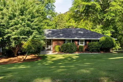 590 N Superior Ave, Decatur, GA 30033