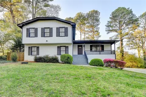 4087 Signal Rdg SW, Lilburn, GA 30047