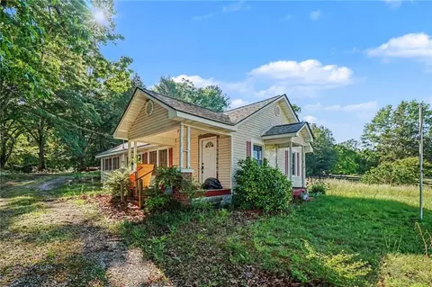 1288 Rose Ln, Toccoa, GA 30577 photo 2