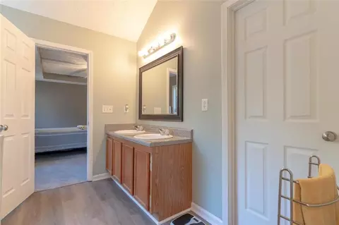 Entry Way - 25 Shadowbrook Ct, Covington, GA 30014 photo 6 of 8