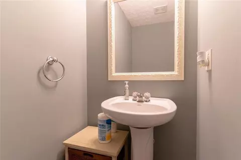 Bath - 25 Shadowbrook Ct, Covington, GA 30014 photo 1 of 4