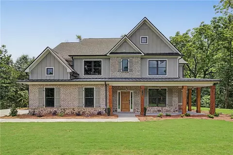 2120 Shillings Rd, Kennesaw, GA 30152