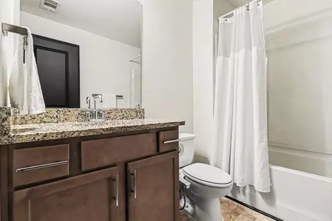 Bath - 5357 Radford Loop, Fairburn, GA 30213 photo 3 of 3