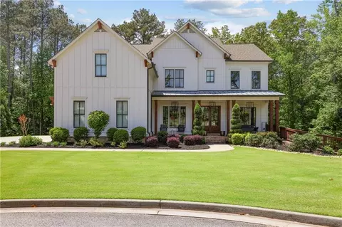 5286 Merlot Dr, Acworth, GA 30101