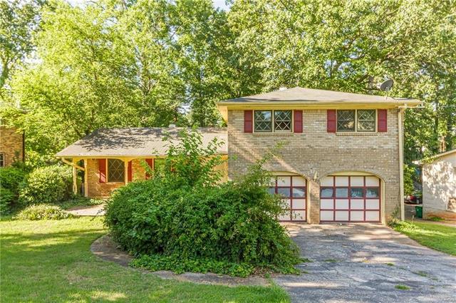 4007 Bontura Ct, Stone Mountain, GA 30083