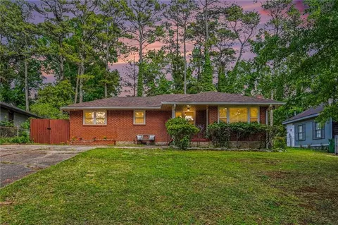 1950 Glendale Dr, Decatur, GA 30032