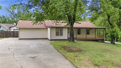 4128 Worth St NW, Acworth, GA 30101