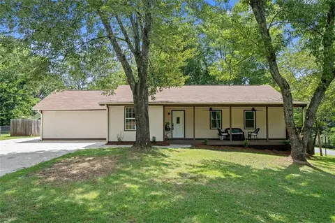 4128 Worth St NW, Acworth, GA 30101