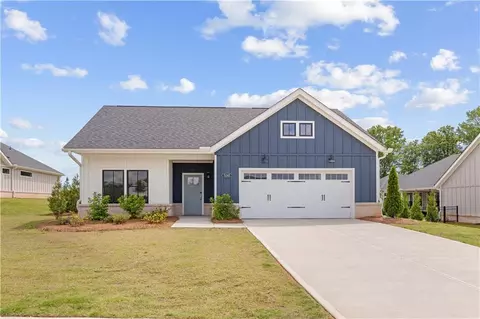 5245 Maggie Mae Ln, Cumming, GA 30028